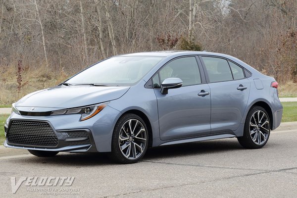 2020 Toyota Corolla XSE sedan