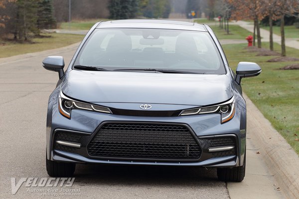 2020 Toyota Corolla XSE sedan