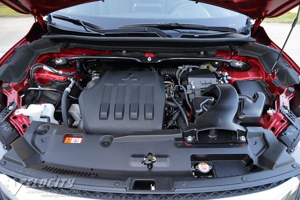 2020 Mitsubishi Eclipse Cross SEL Engine