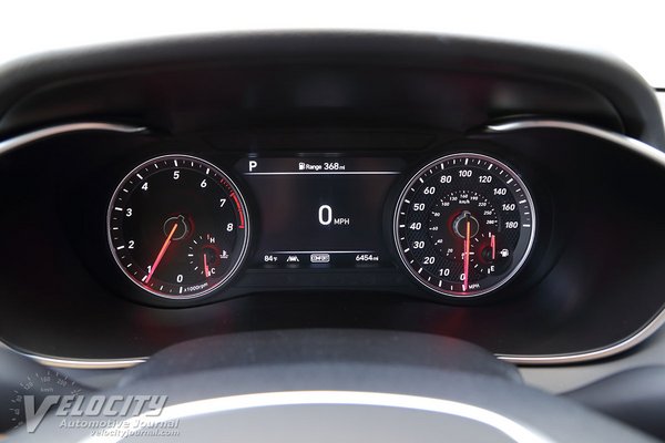 2020 Genesis G70 2.0T Prestige RWD Instrumentation