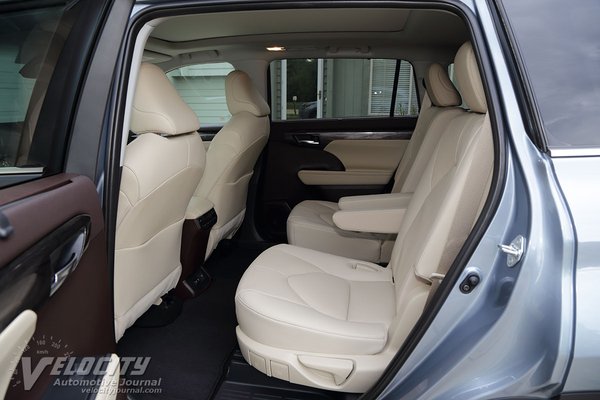 2020 Toyota Highlander Platinum AWD Interior