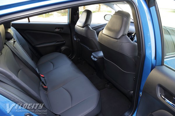 2020 Toyota Prius XLE AWDe Interior