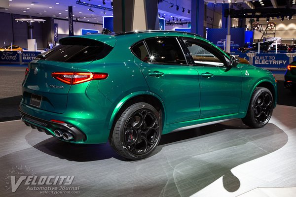 2021 Alfa Romeo Stelvio Quadrifoglio