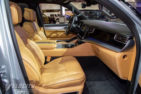 2022 Jeep Grand Wagoneer Interior