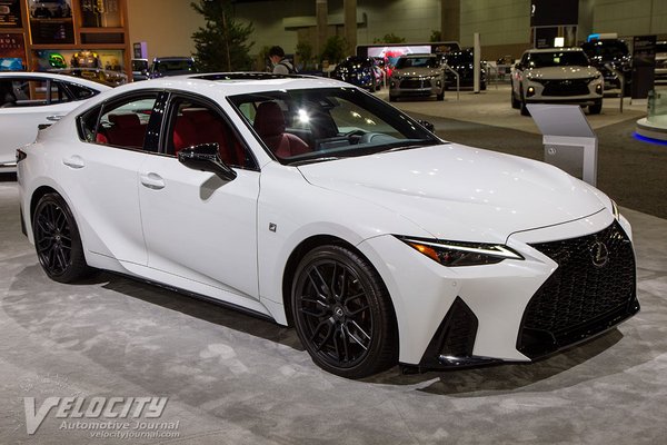 2022 Lexus IS