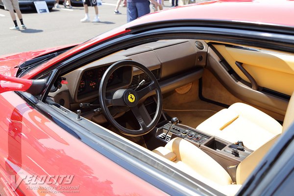 1988 Ferrari Testarossa Interior