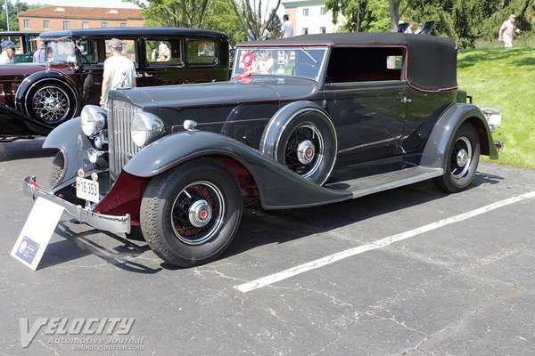 1933 Packard Model 1002 627 Convertible Victoria