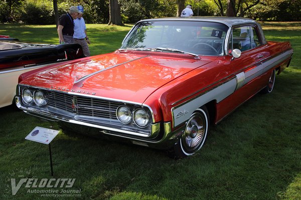 1962 Oldsmobile Starfire 2d hardtop