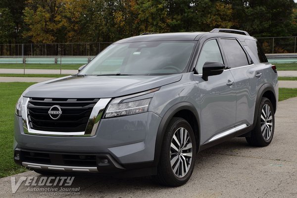 2022 Nissan Pathfinder Platinum