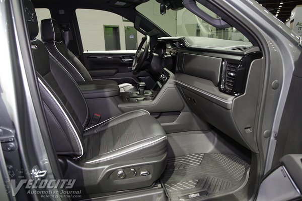 2023 GMC Sierra 1500 Crew Cab Interior