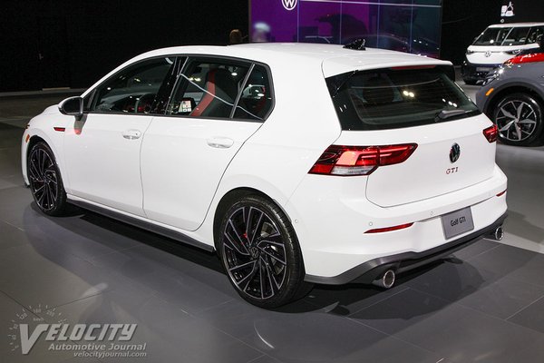 2023 Volkswagen Golf GTI 5d