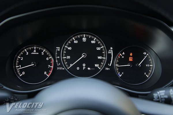 2023 Mazda CX-50 Turbo Instrumentation