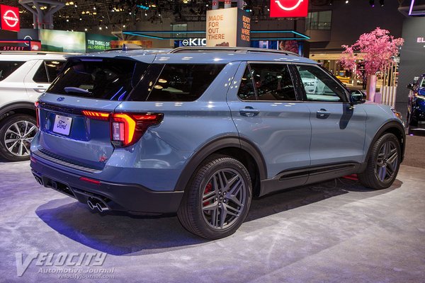 2025 Ford Explorer ST