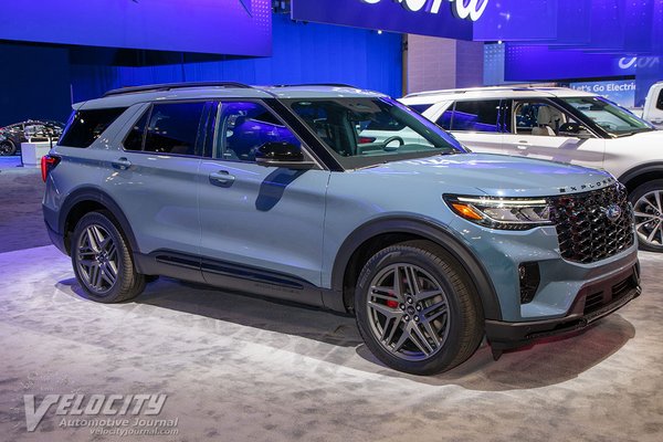 2025 Ford Explorer ST