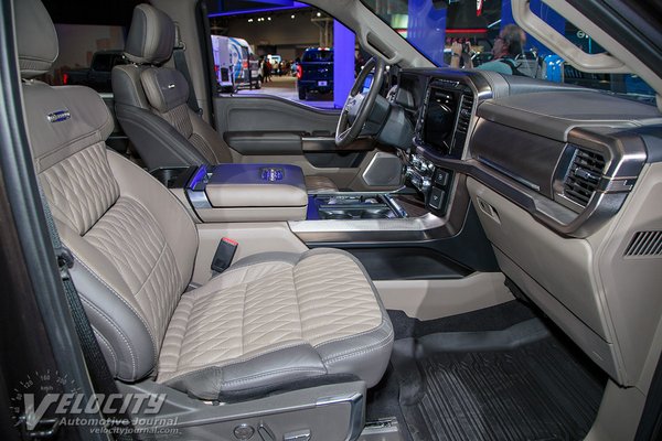 2024 Ford F-150 Platinum Crew Cab Interior