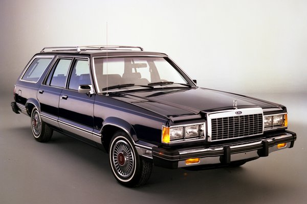 1982 Ford Granada GL wagon
