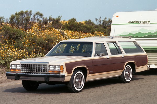 1984 Ford LTD Crown Victoria wagon