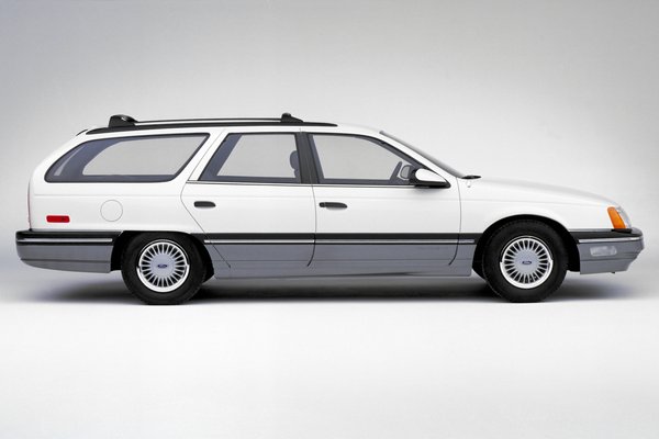 1986 Ford Taurus wagon