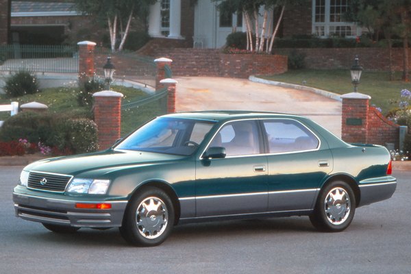 1996 Lexus LS 400