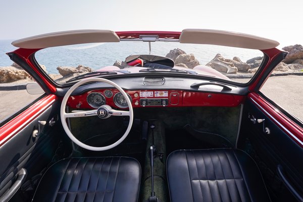 1963 Volkswagen Karmann-Ghia convertible Interior