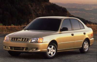 2000 Hyundai Accent GL sedan