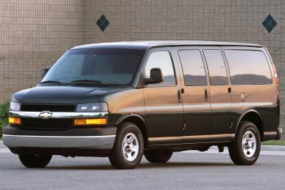 2021 Chevrolet Express Passenger Van pictures