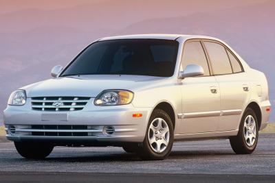 2004 Hyundai Accent sedan