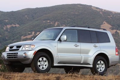 2004 Mitsubishi Montero