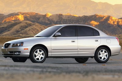 2005 Hyundai Elantra 4-Door