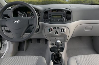 2007 Hyundai Accent 3d Instrumentation