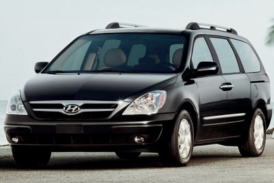 2008 Hyundai Entourage