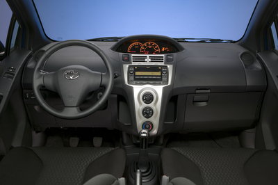 2008 Toyota Yaris 3d S Instrumentation