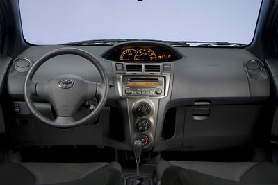2009 Toyota Yaris 5d Liftback Instrumentation