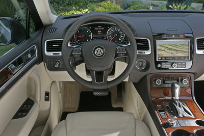 2011 Volkswagen Touareg TDI Instrumentation