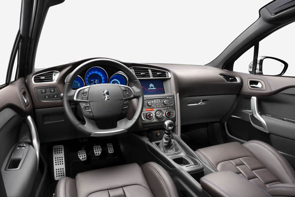 2013 Citroen DS4 Interior
