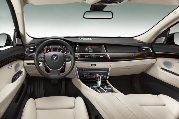 2014 BMW 5-Series Gran Turismo Interior