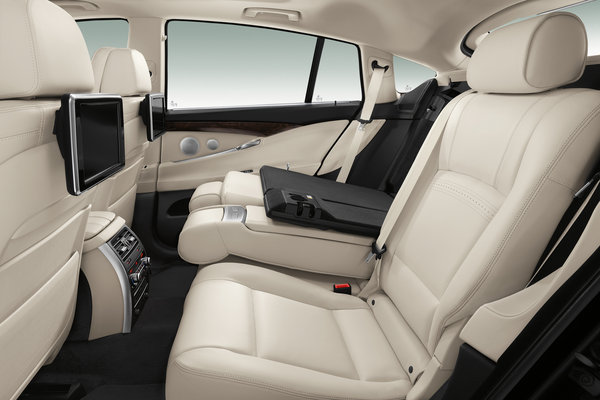 2014 BMW 5-Series Gran Turismo Interior