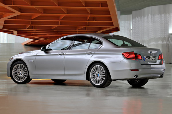 2014 BMW 5-Series sedan