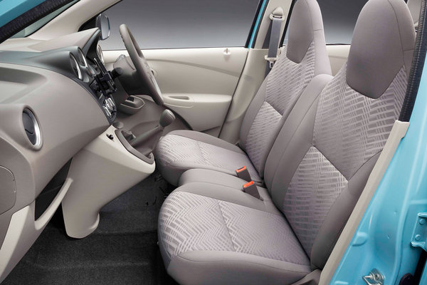 2014 Datsun Go Interior