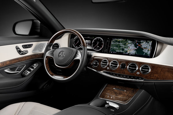 2014 Mercedes-Benz S-Class Instrumentation