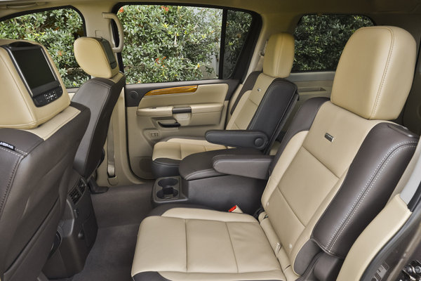 2014 Nissan Armada Interior