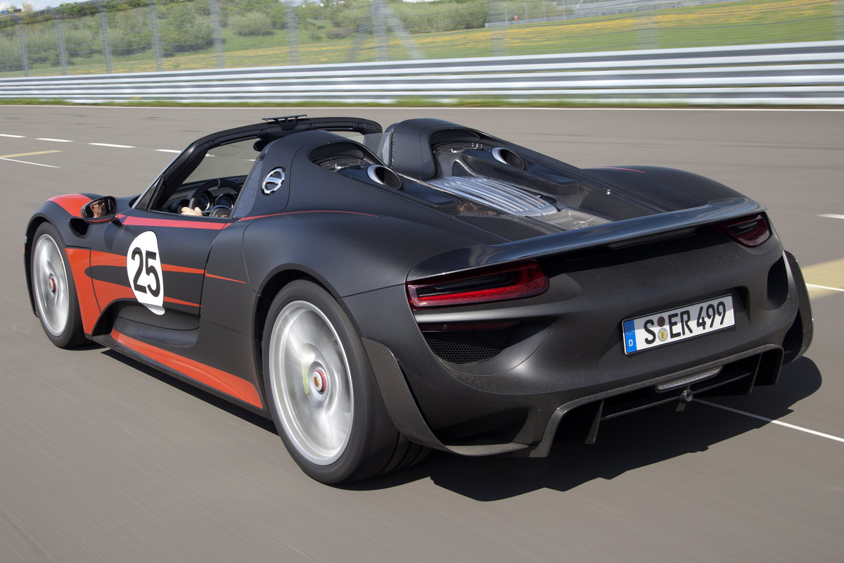 Порше 918 гоночный