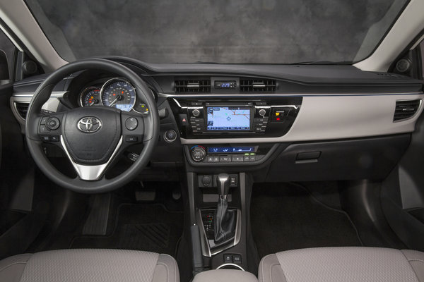 2014 Toyota Corolla LE Eco Instrumentation