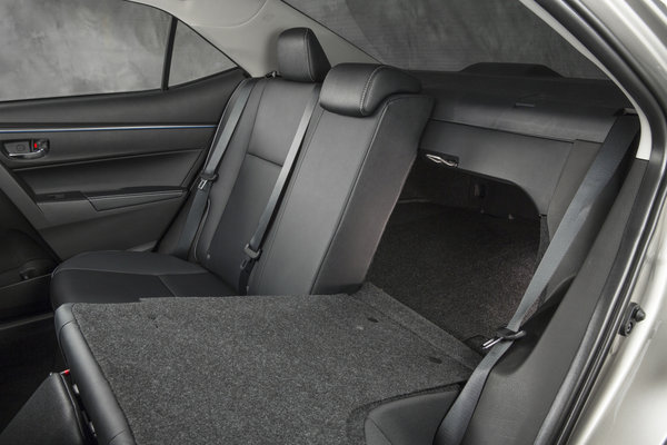 2014 Toyota Corolla S Interior