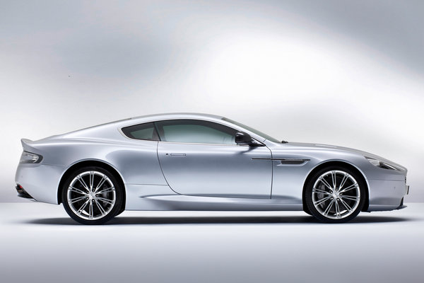 2013 Aston Martin DB9 Coupe