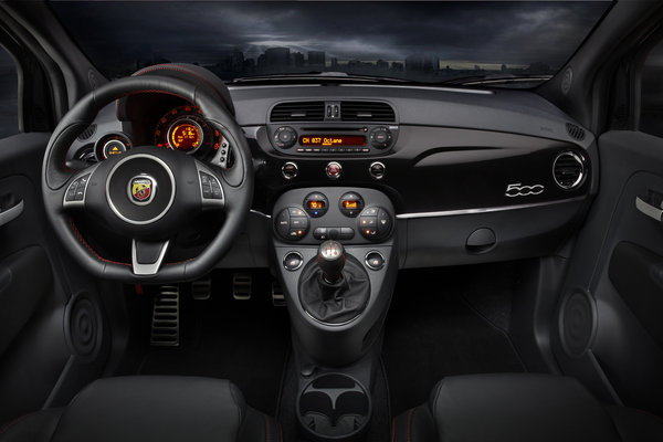 2013 Fiat 500 Abarth Instrumentation