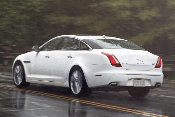 2013 Jaguar XJ AWD