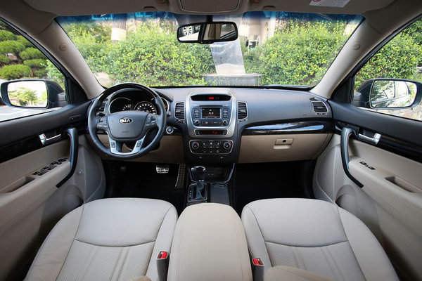 2013 Kia Sorento Interior