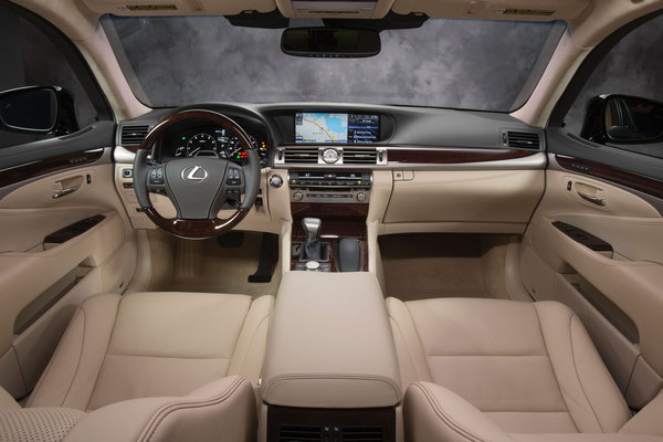 2013 Lexus LS 460 Interior