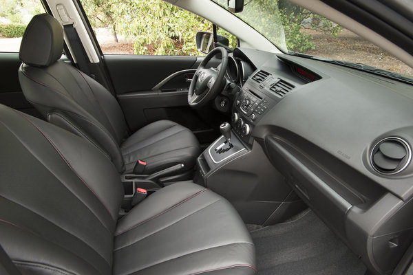 2013 Mazda MAZDA5 Interior